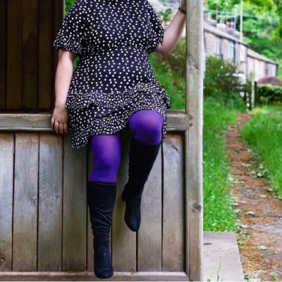 Ladies opaque purple Tights - BRAND NEW- Size G - Picture 3 of 5